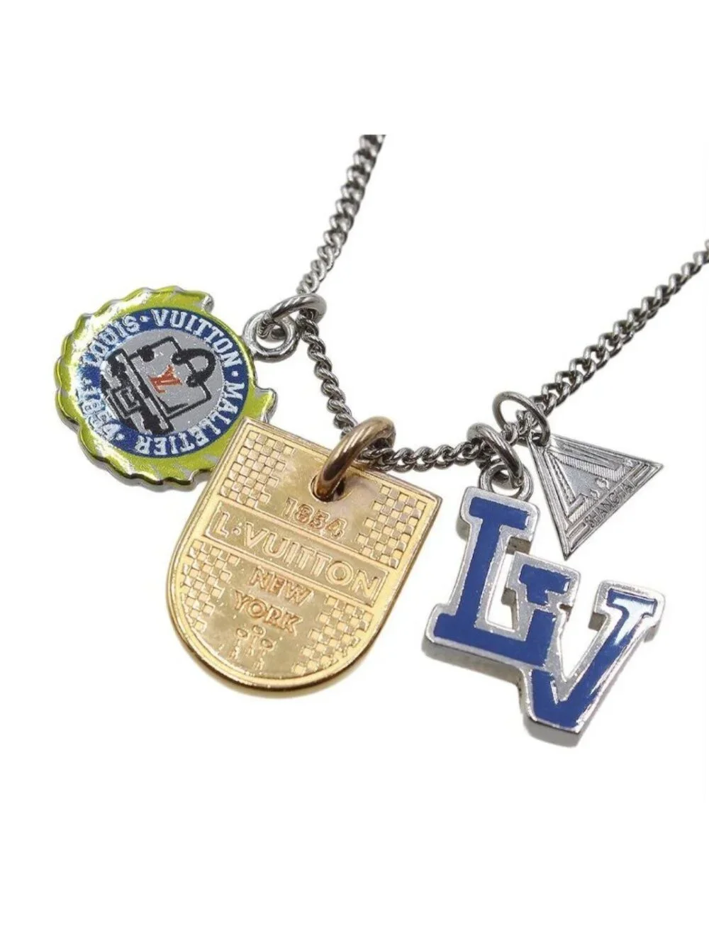 Louis Vuitton Collier Charms League Initial Necklace
